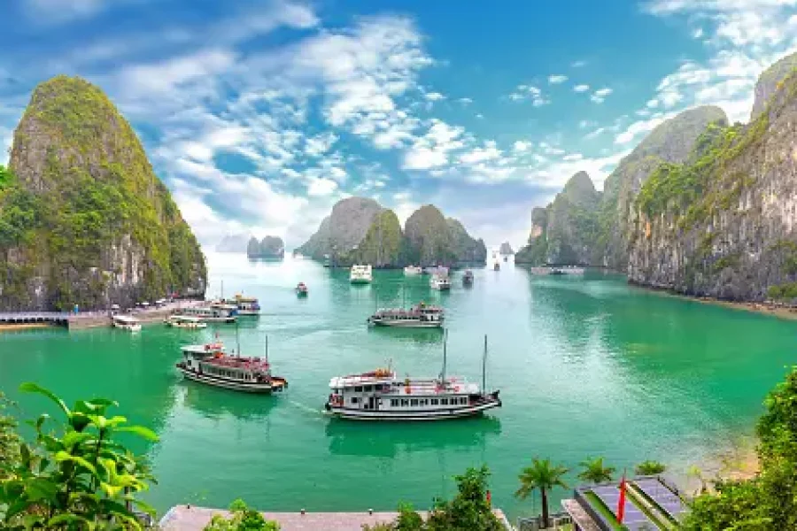 Vietnam Group Tour 8 Days & 7 Nights